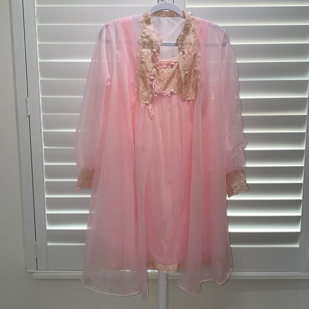 VAL MODE VINTAGE PEIGNOIR SET SOFT PINK SMALL